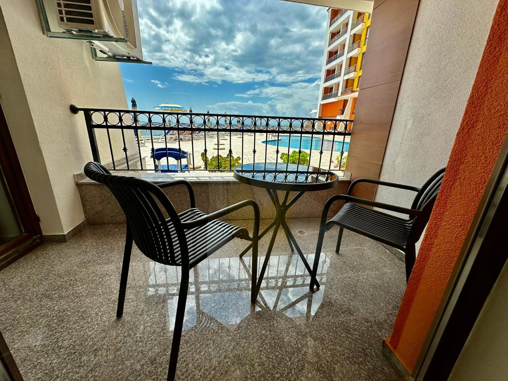 Apartment Complex Mirage Of Nessebar Exterior foto