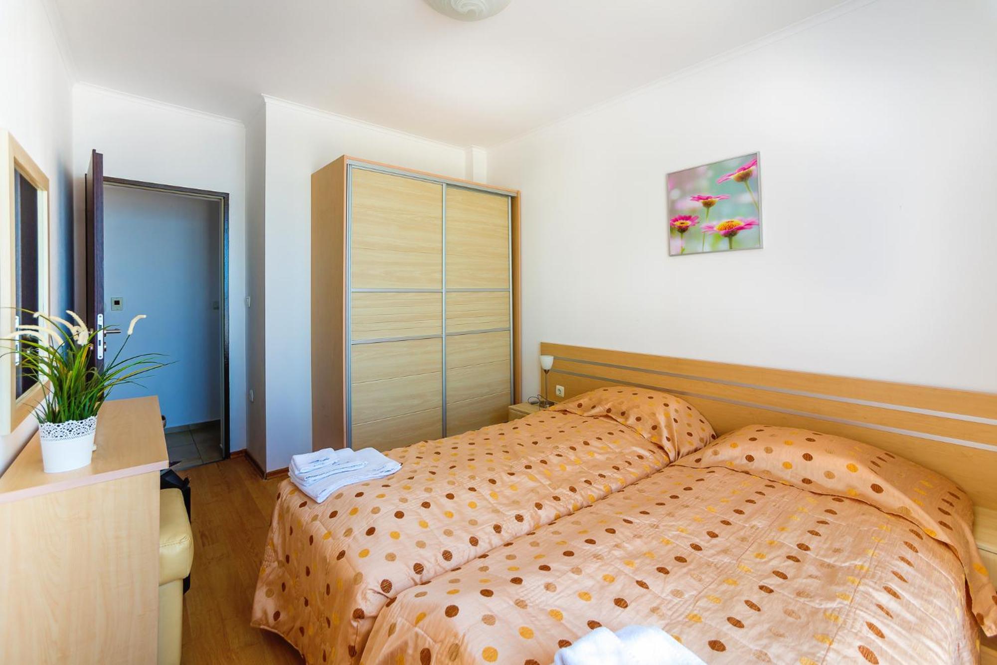 Apartment Complex Mirage Of Nessebar Exterior foto